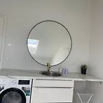 Apartman Zwischenstopp & Wohlfuehlen - Neubau-apartment Mit Parkplatz & Kueche *