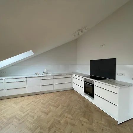 Zwischenstopp & Wohlfuehlen - Neubau-apartment Mit Parkplatz & Kueche *
